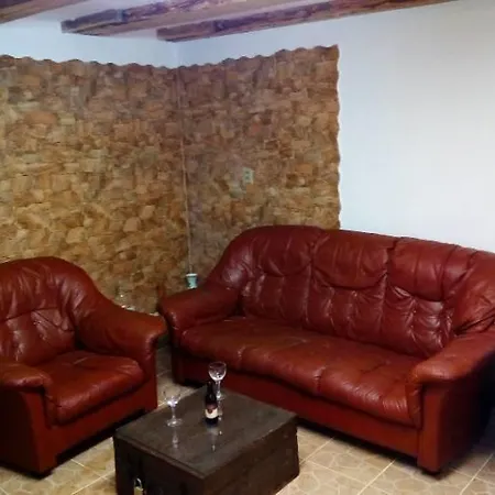 Chata U Zamku Lodge *